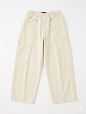 Men’s Nike Loose Fit Straight Leg Regular Length Cargo Pants in Cream